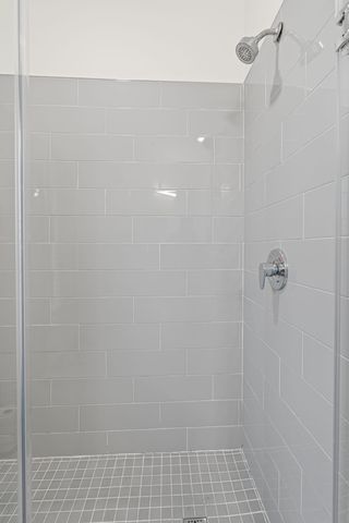 400 Herron Dr Apt 210, Nashville, TN 37210