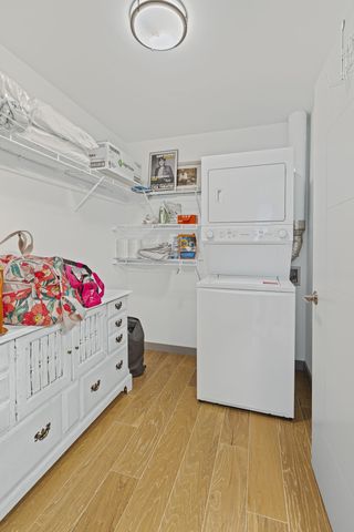 400 Herron Dr Apt 210, Nashville, TN 37210