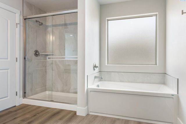 6809 Brooks Ave, Pasco, WA 99301