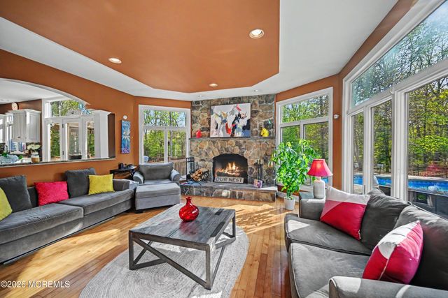 6 Carousel Court, Millstone, NJ 08510