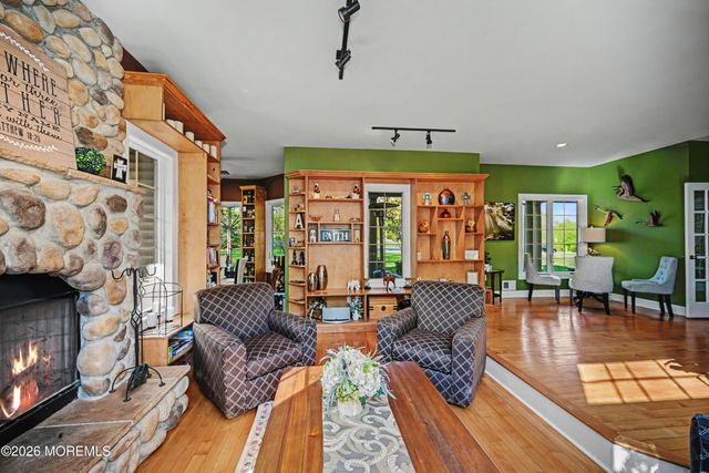 6 Carousel Court, Millstone, NJ 08510