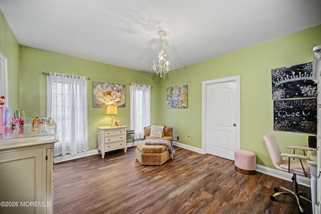 6 Carousel Court, Millstone, NJ 08510