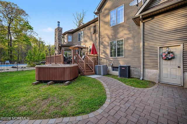 6 Carousel Court, Millstone, NJ 08510