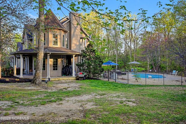 6 Carousel Court, Millstone, NJ 08510