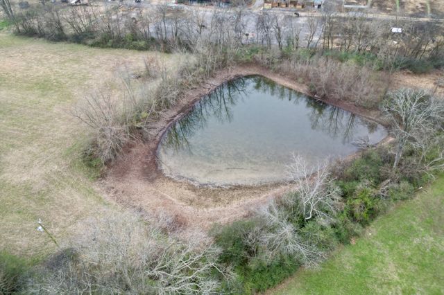 1041 Sandy Valley Rd, Hendersonville, TN 37075