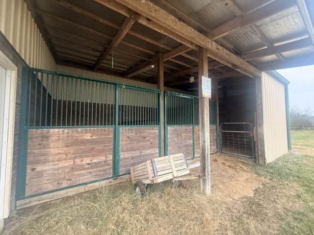 1041 Sandy Valley Rd, Hendersonville, TN 37075