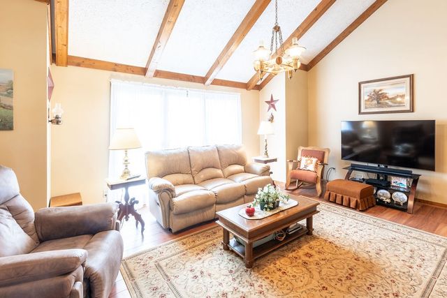 1041 Sandy Valley Rd, Hendersonville, TN 37075