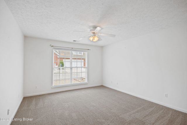 10450 Monticello Forest Cir, Jeffersontown, KY 40299