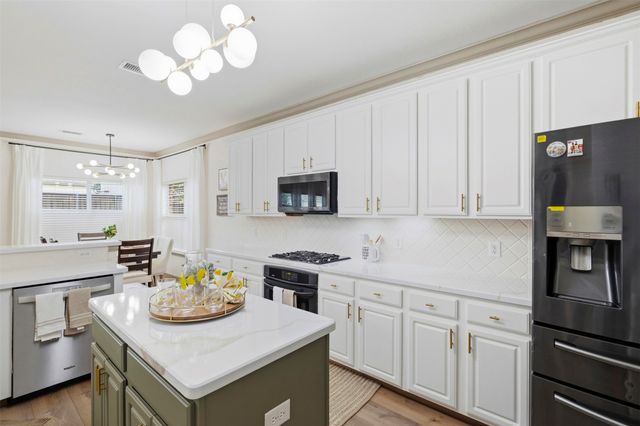 601 Cresthaven Drive, Mckinney, TX 75071