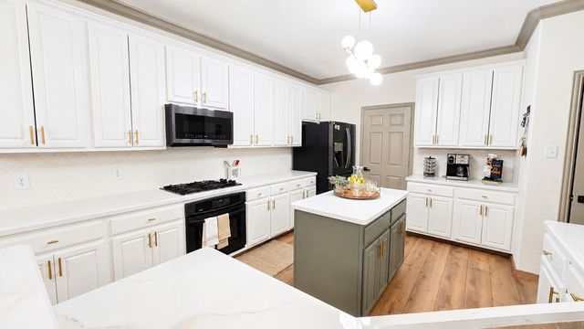 601 Cresthaven Drive, Mckinney, TX 75071