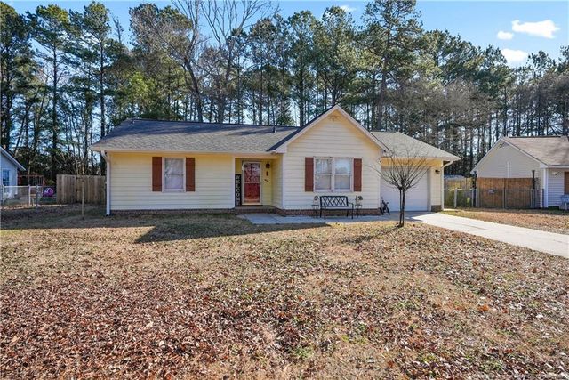 4303 Bridge Street, Hope Mills, NC 28348