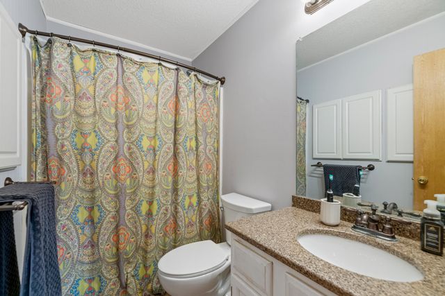 11401 W Lotus St, Wichita, KS 67209