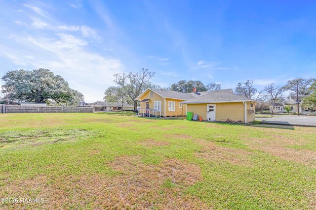 420 Berard Street, Breaux Bridge, LA 70517