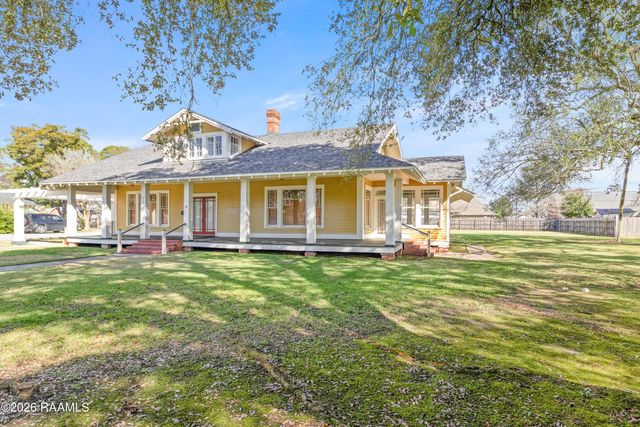 420 Berard Street, Breaux Bridge, LA 70517