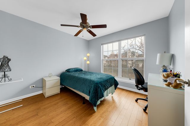 108 Hampton Boulevard, Lake Bluff, IL 60044