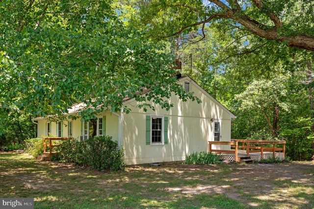 1564 BETHANY CHURCH RD, Bumpass, VA 23024