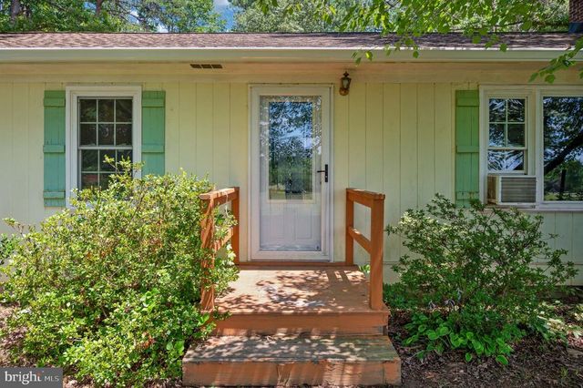 1564 BETHANY CHURCH RD, Bumpass, VA 23024