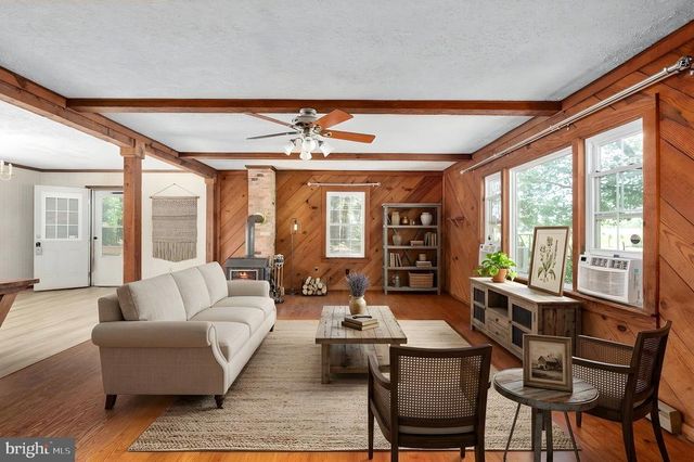 1564 BETHANY CHURCH RD, Bumpass, VA 23024
