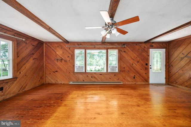 1564 BETHANY CHURCH RD, Bumpass, VA 23024