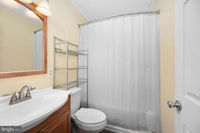 1564 BETHANY CHURCH RD, Bumpass, VA 23024