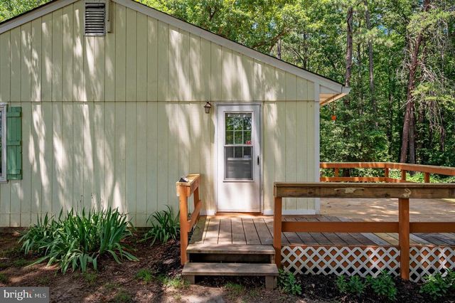 1564 BETHANY CHURCH RD, Bumpass, VA 23024