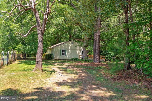 1564 BETHANY CHURCH RD, Bumpass, VA 23024