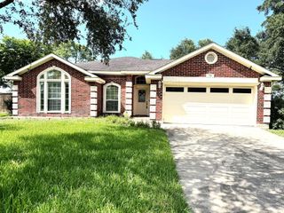 719 Partridge Lane, Eagle Lake, TX 77434