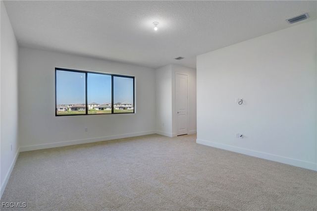 5007 Ofanto LN, Ave Maria, FL 34142