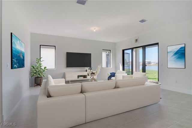 5007 Ofanto LN, Ave Maria, FL 34142