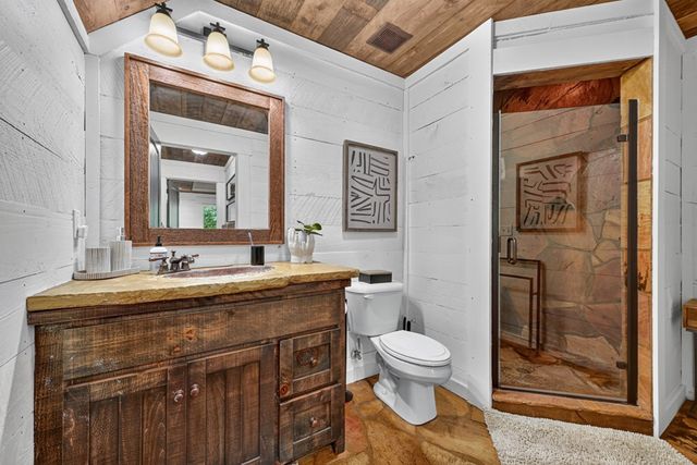 1512 Grandeur Drive, Blue Ridge, GA 30513