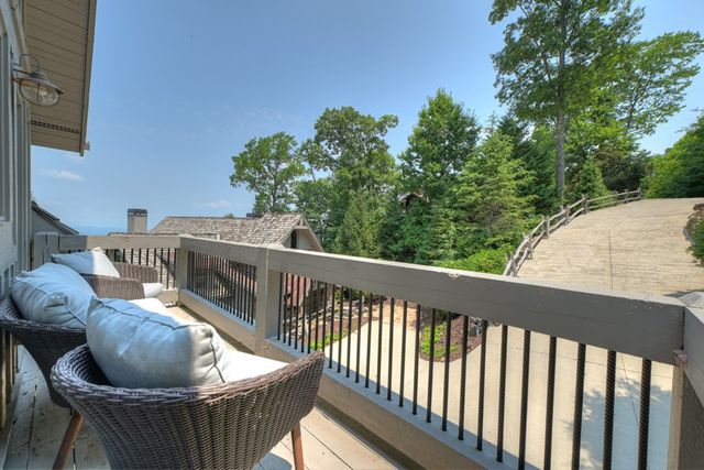 1512 Grandeur Drive, Blue Ridge, GA 30513