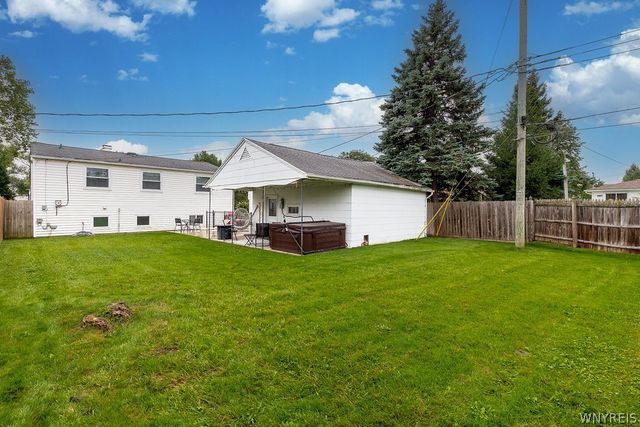 92 North Creek Drive, Cheektowaga, NY 14225