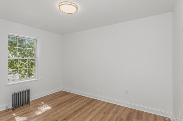 51-34 30 Avenue E2, Woodside, NY 11377