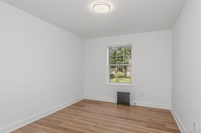 51-34 30 Avenue E2, Woodside, NY 11377
