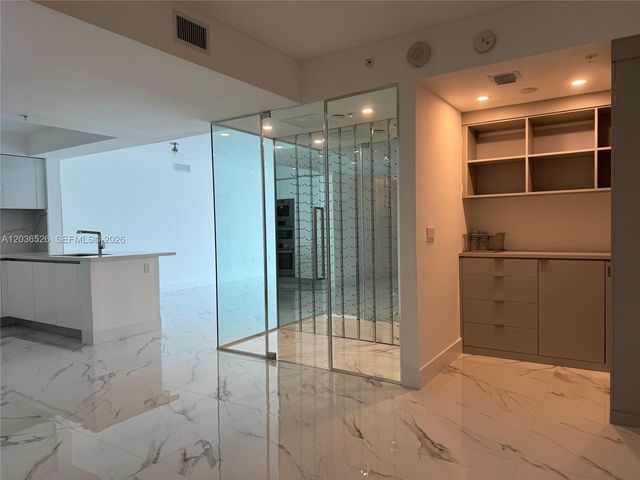 330 Sunny Isles Blvd 5-1003, Sunny Isles Beach, FL 33160