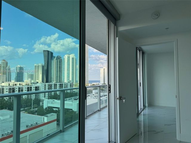 330 Sunny Isles Blvd 5-1003, Sunny Isles Beach, FL 33160