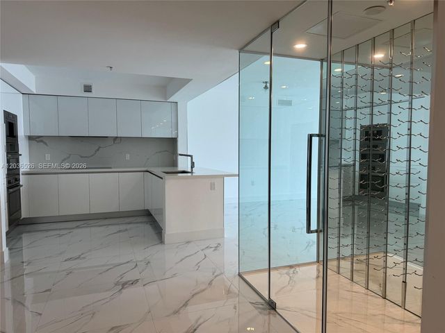 330 Sunny Isles Blvd 5-1003, Sunny Isles Beach, FL 33160