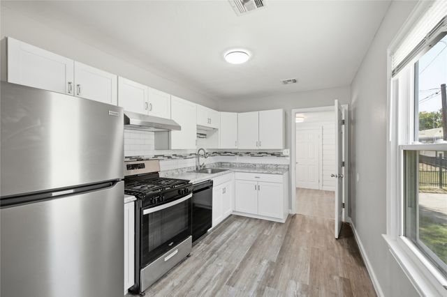 4404 E Independence Street, Tulsa, OK 74115