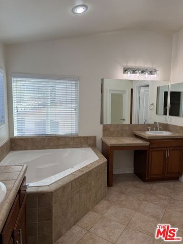 31407 Shadow Ridge Drive, Menifee, CA 92584