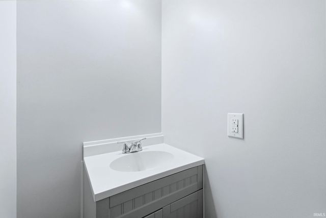 4493 N Wabash Road, Marion, IN 46952