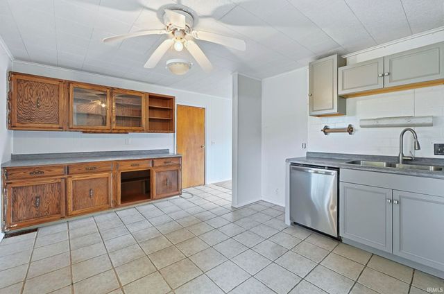 4493 N Wabash Road, Marion, IN 46952