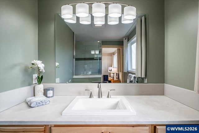 4578 Sesame St NE, Salem, OR 97305