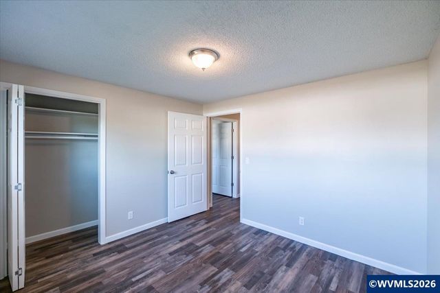 4578 Sesame St NE, Salem, OR 97305