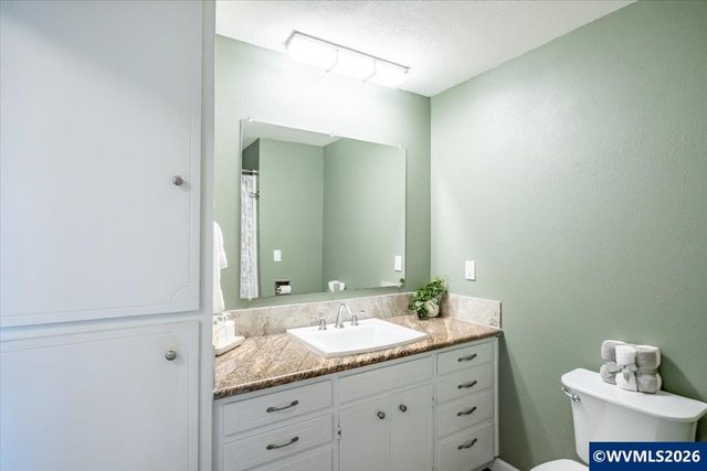 4578 Sesame St NE, Salem, OR 97305