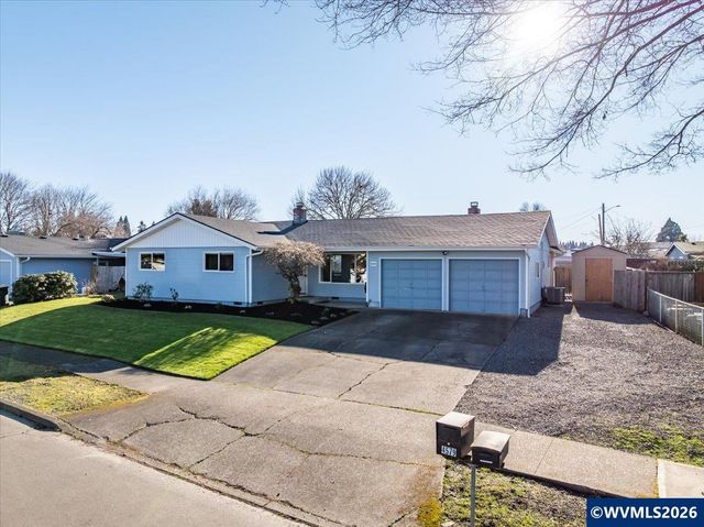 4578 Sesame St NE, Salem, OR 97305