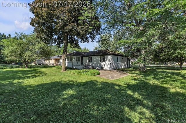 14221 Crosley, Redford Charter Township, MI 48239
