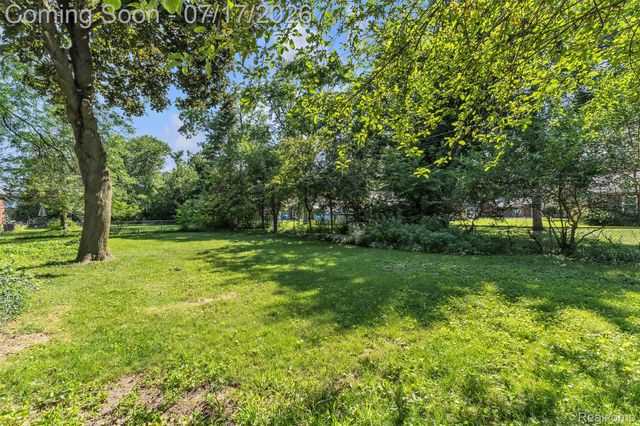 14221 Crosley, Redford Charter Township, MI 48239