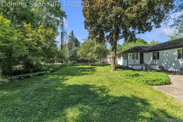 14221 Crosley, Redford Charter Township, MI 48239