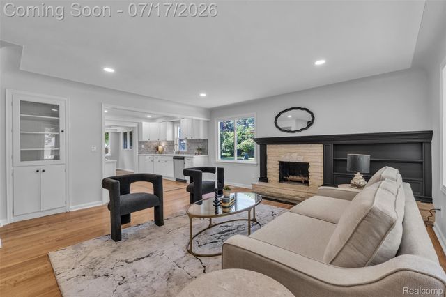 14221 Crosley, Redford Charter Township, MI 48239