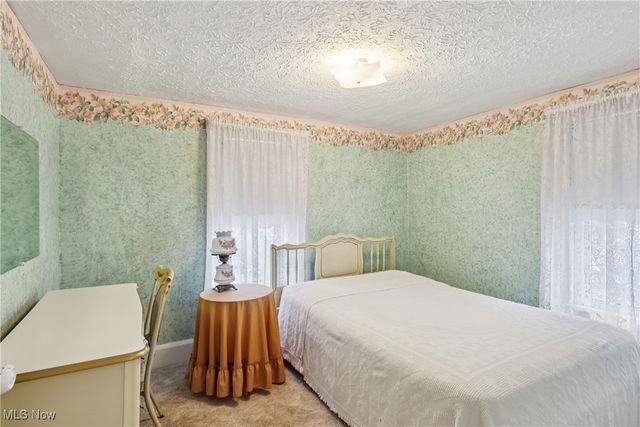 79 20th Street SW, Barberton, OH 44203